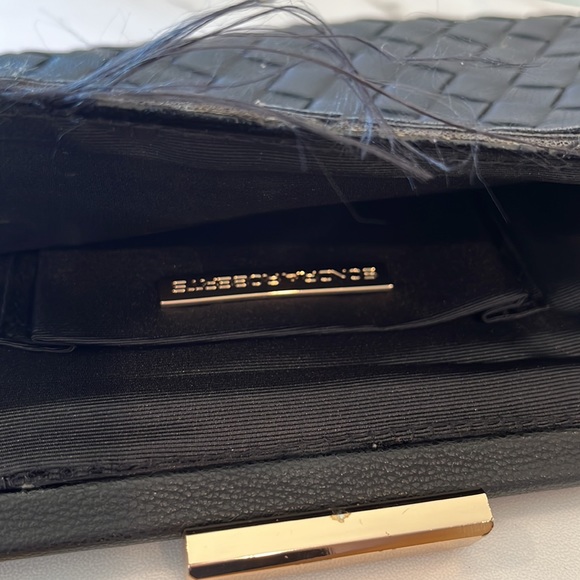 Sondra Roberts Kit Woven Clutch - Picture 5 of 5